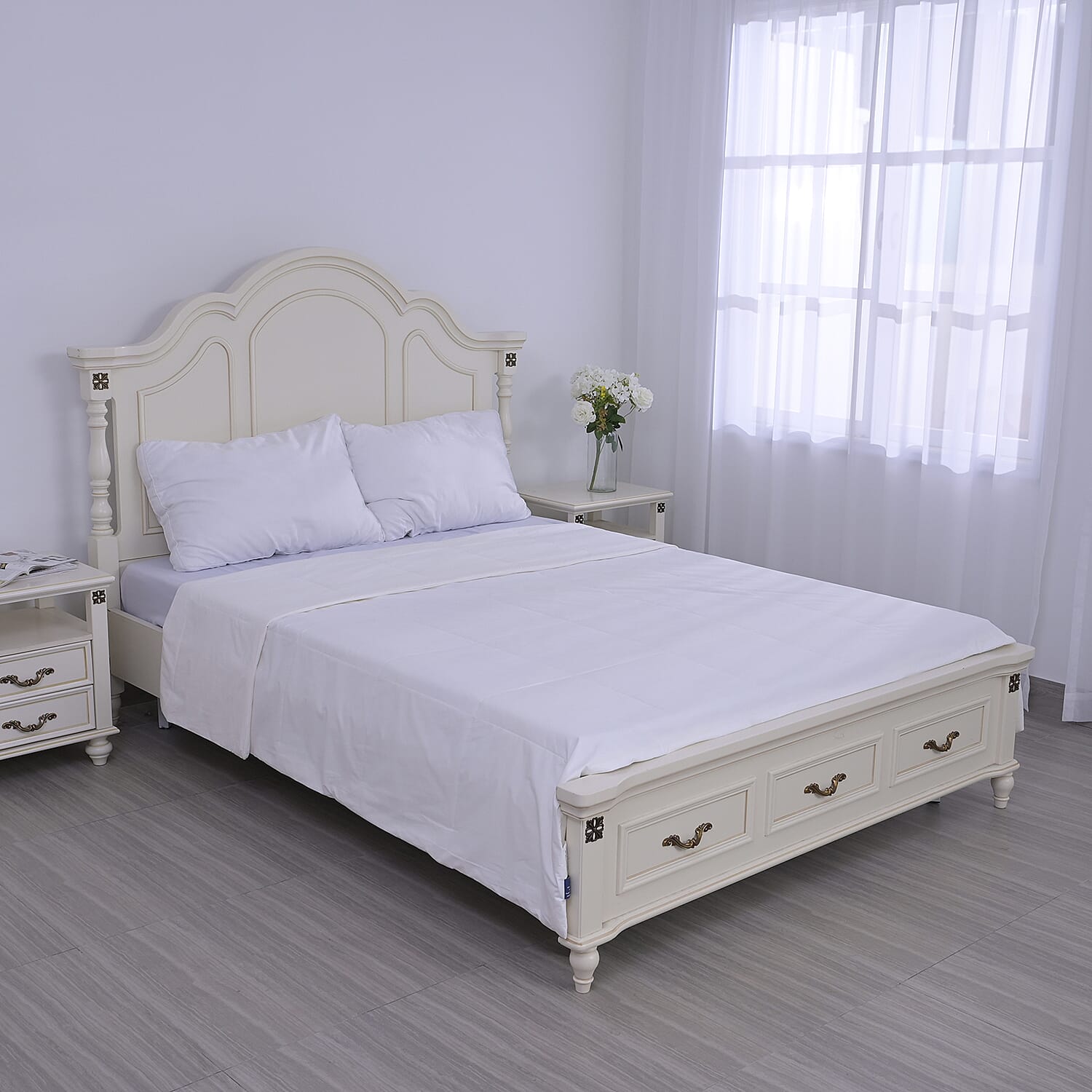 Symphony Home White Solid 100% Silk-Filled Duvet (86x86)