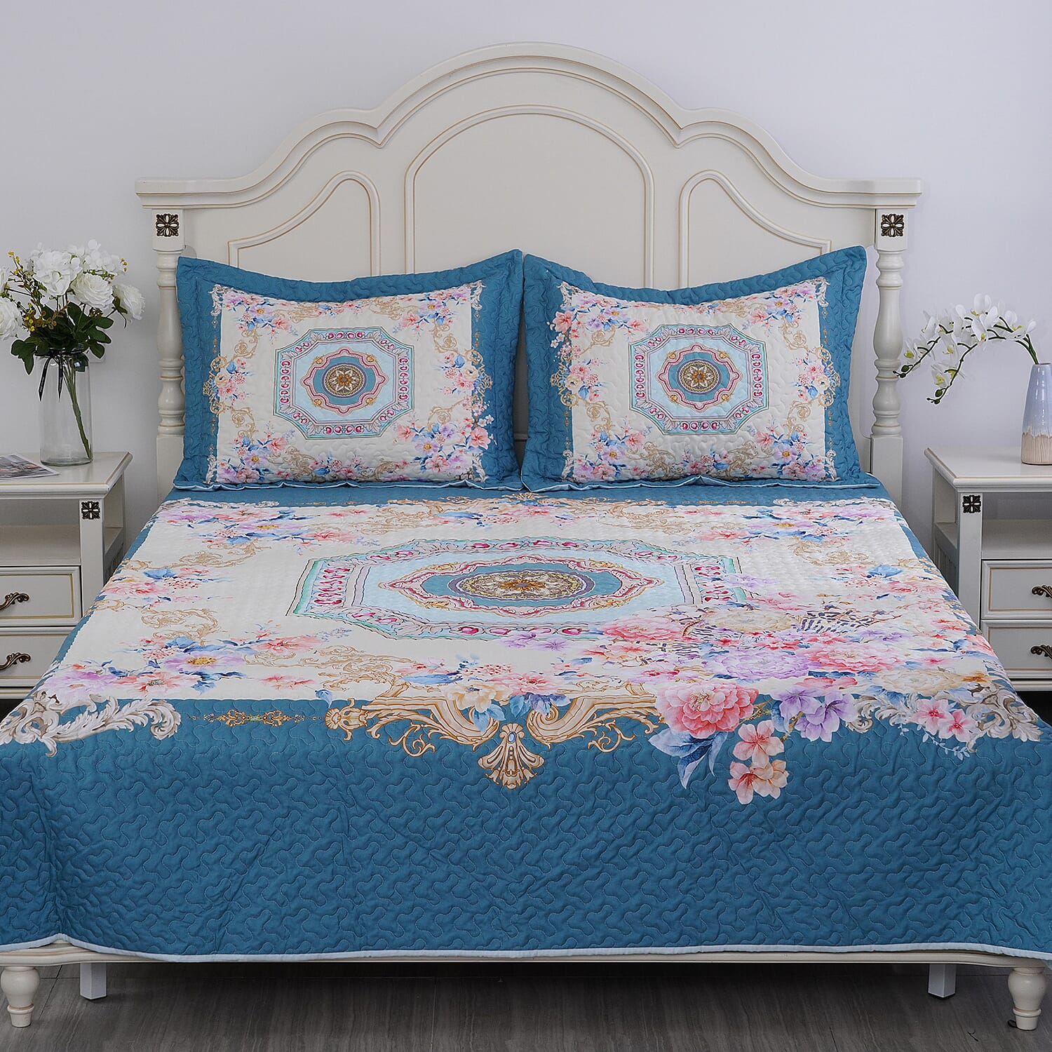 HOMESMART Teal Garden Digital Print 100% Microfiber Quilted Bedspread and 2 Pillow Shams - Queen