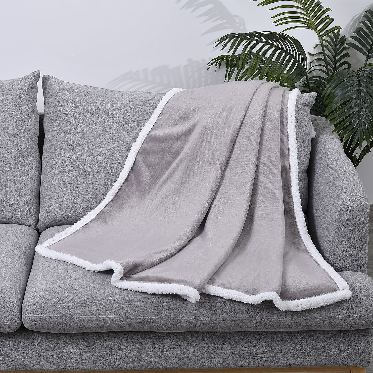 HOMESMART Light Gray Microfiber Flannel with Sherpa Blanket