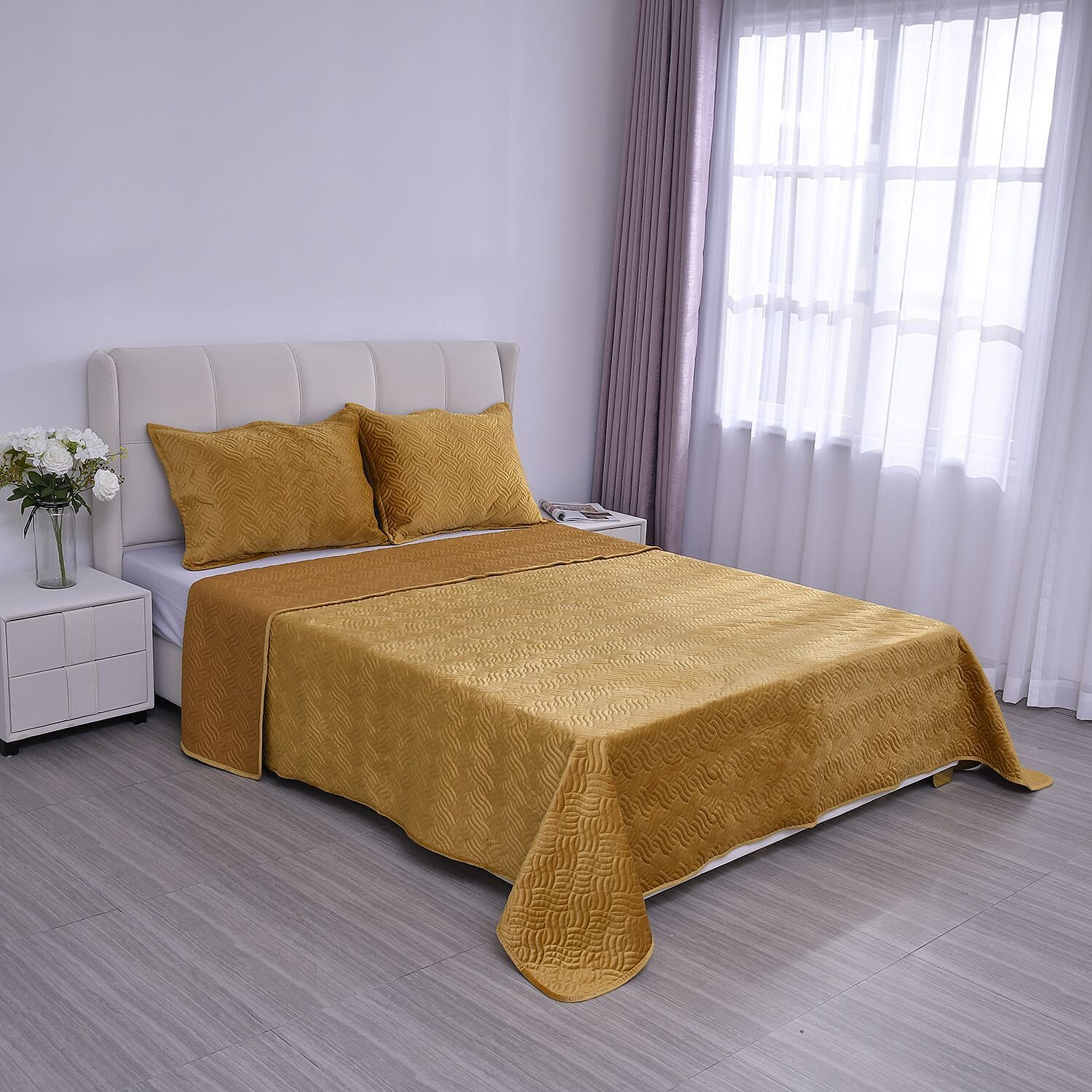 HOMESMART Gold Quilted Pattern Microfiber Quilt and Pillow Cover - Queen