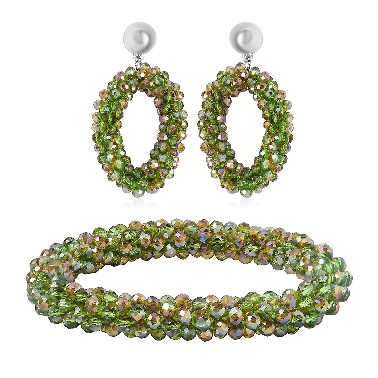 Green Magic Color Glass Beaded Bracelet (7.0-7.50In) and Earrings in Goldtone