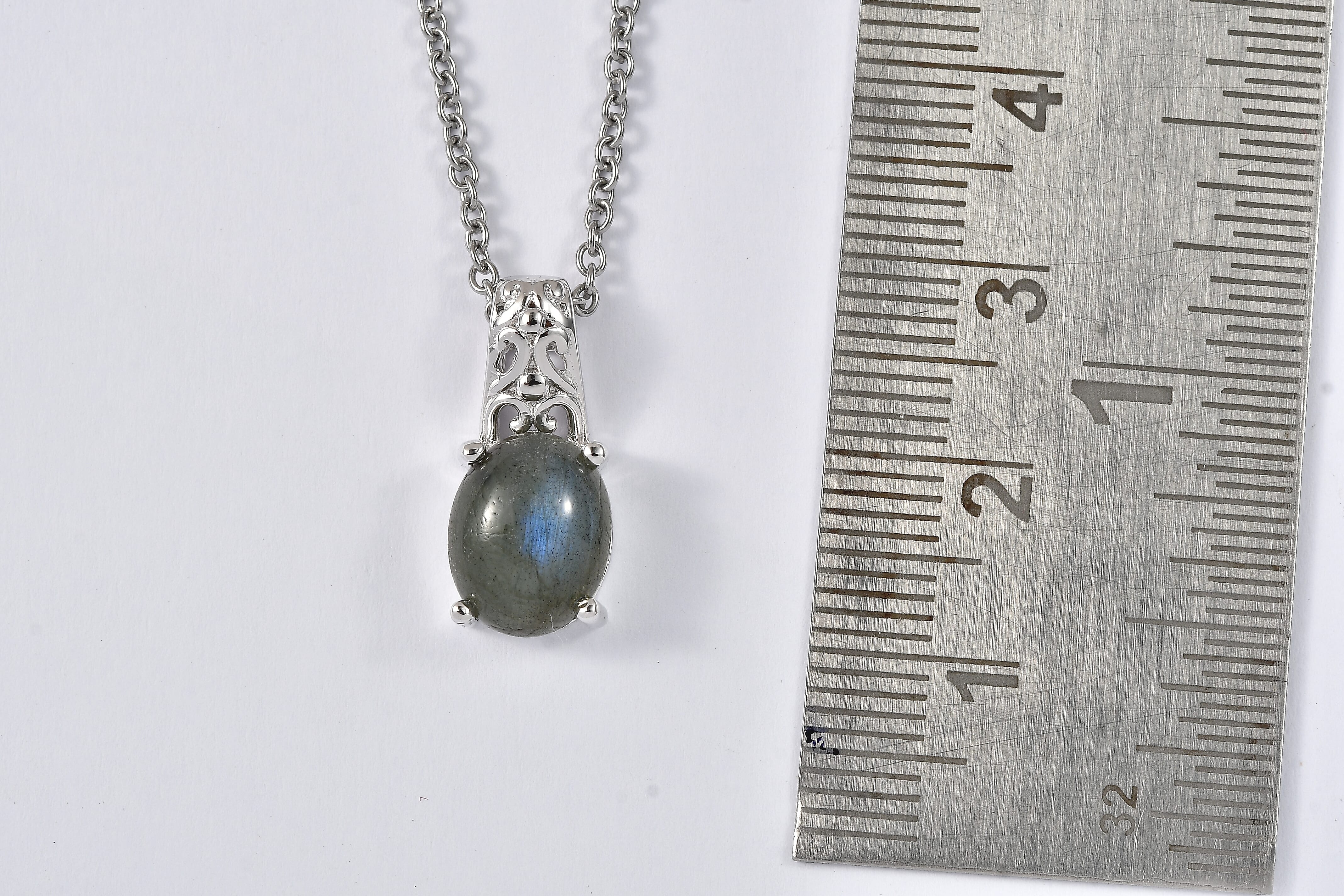 EverTrue Malagasy Labradorite 2.90 ctw Pendant in Platinum Bond with Stainless Steel Necklace (20 Inches)