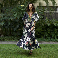 WINLAR Black Palm Leaf Print V-Neck Long Microfiber Kaftan (One Size Fits Most)