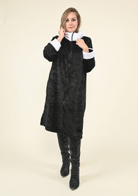 PASSAGE Black 100% Polyester Robe with Faux Fur Trim- One Size Missy (44"x48.5")