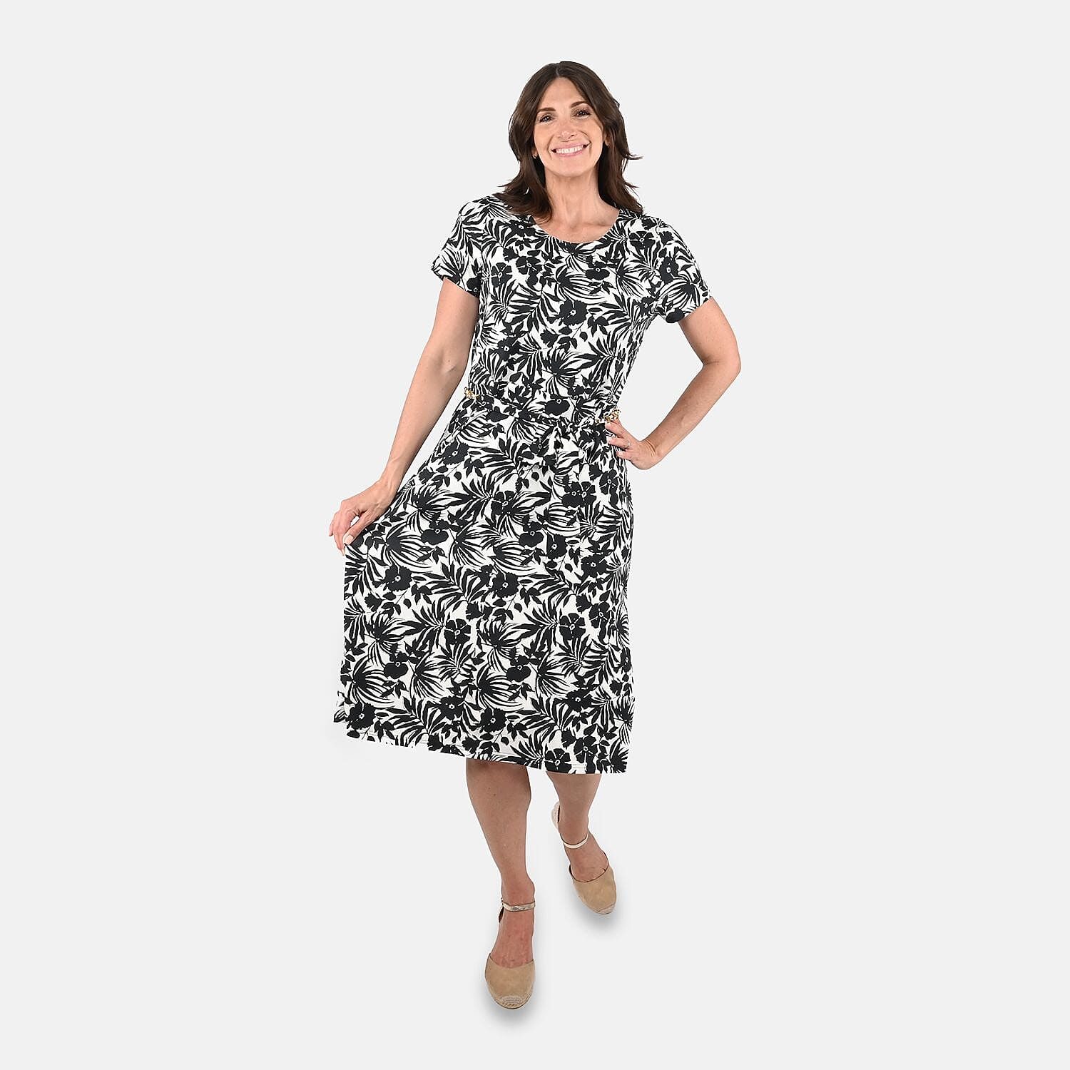 TAMSY Black and White Floral Pattern Dress - (S) (1)