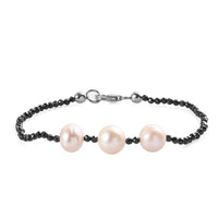Thai Black Spinel and White Freshwater Pearl Bracelet in Sterling Silver (7.25 In) 7.50 ctw