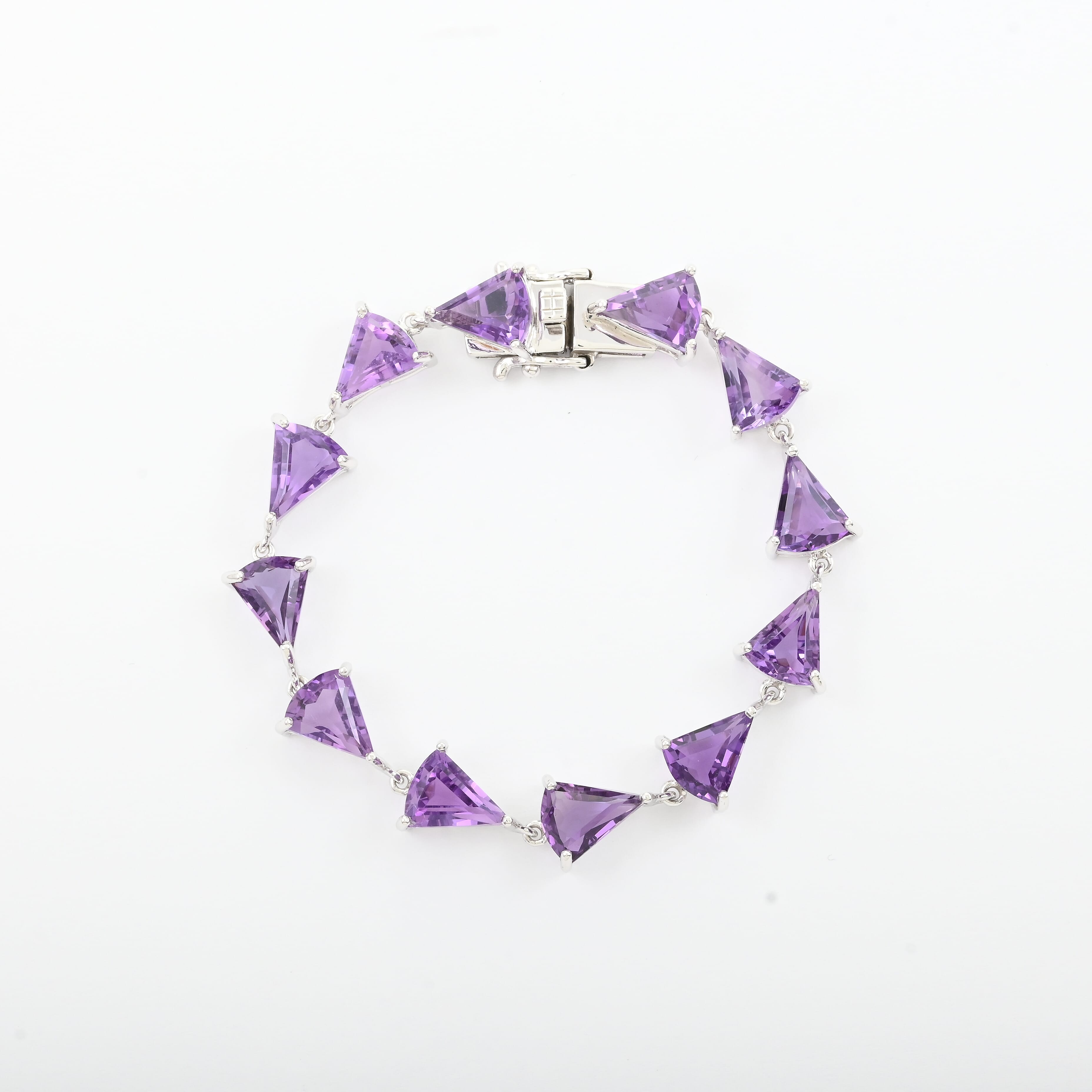 Premium African Amethyst Bracelet in Platinum Over Sterling Silver (6.50 In) 30.40 ctw