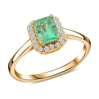 Certified and Appraised Iliana 18K Yellow Gold AAA Boyaca Colombian Emerald and SI Diamond Ring (Size 10.0) 1.00 ctw