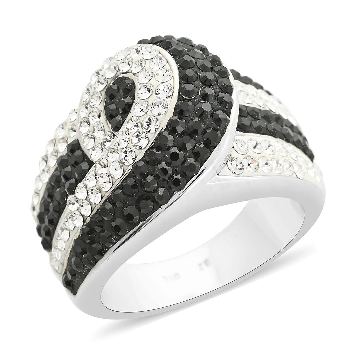 White and Black Austrian Crystal Ring in Silvertone (Size 8.0)