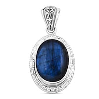 Labradorite Pendant in Sterling Silver 16.50 ctw