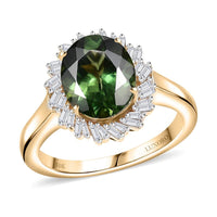 Luxoro 10K Yellow Gold Premium Madagascar Green Apatite, Diamond (G-H, I2) (0.25 cts) Ring (Size 8.0) (4.30 g) 3.15 ctw
