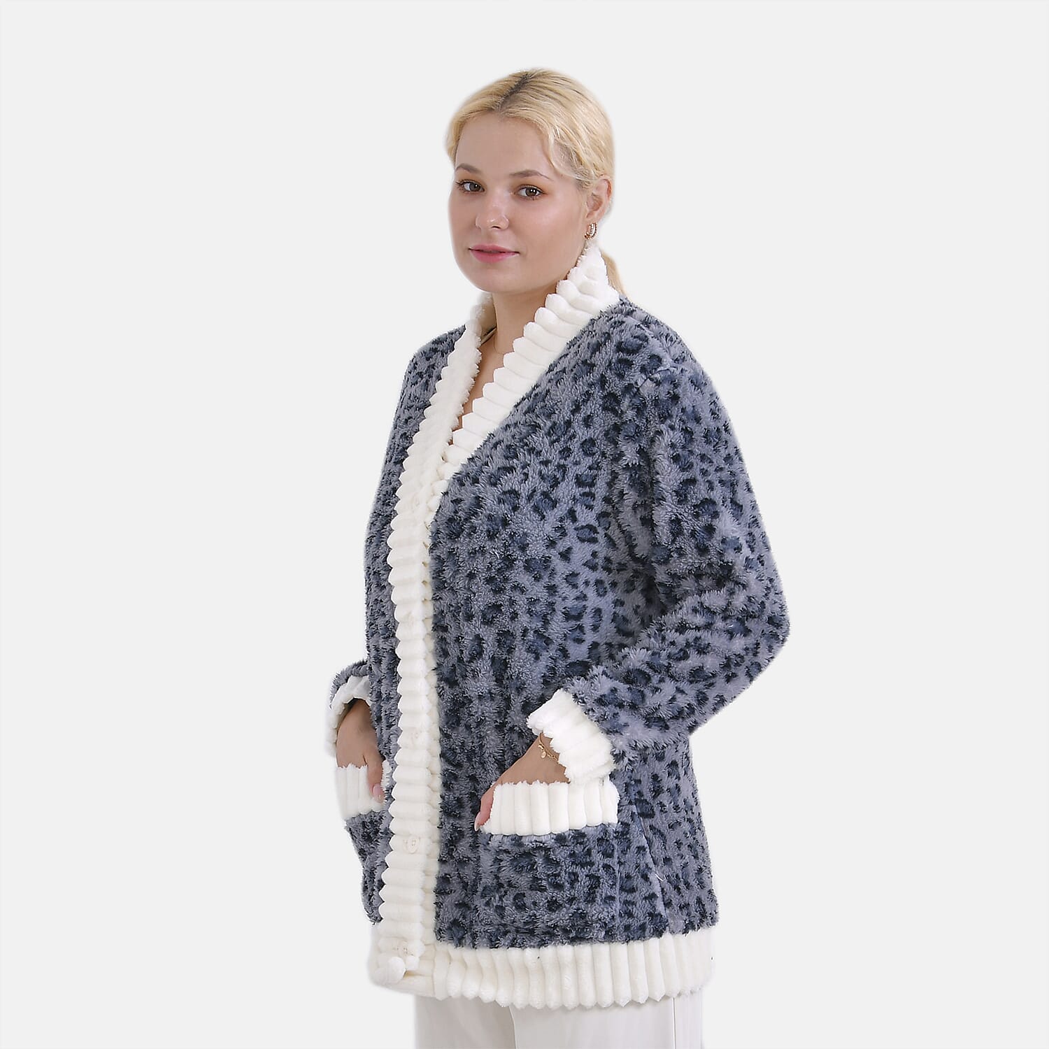 Gray Leopard Pattern Polyester Fluffy Button-up House Lounger with 2 Pocket (22.8"x29.5")