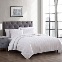 The Nesting Company- Birch 3 Piece Queen Quilt Set White