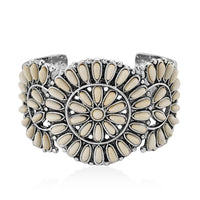 Doorbuster Blue Howlite Bangle Bracelet in Silvertone (7.50 In) 18.00 ctw