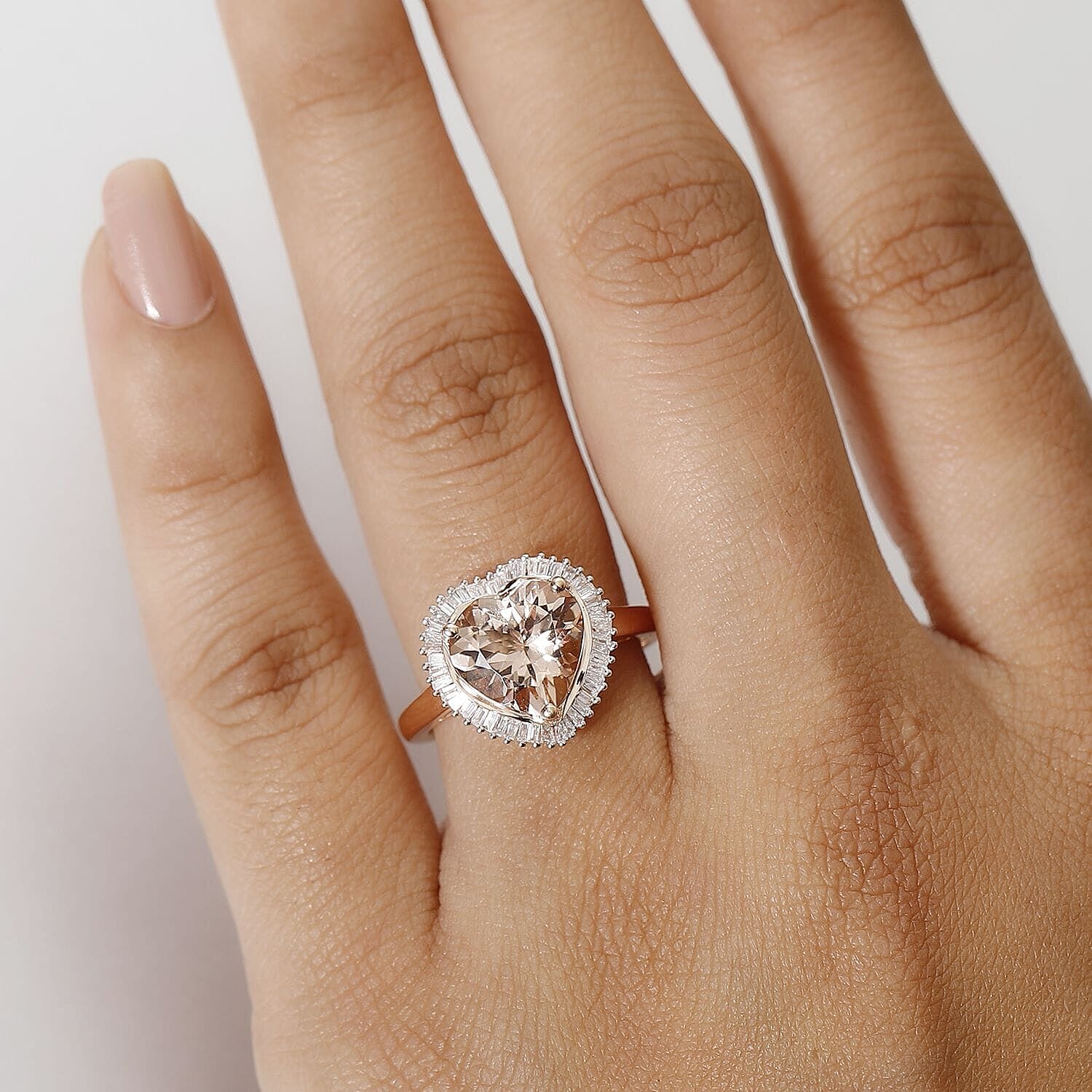 Luxoro AAA Marropino Morganite, Diamond G-H I2 3.33 ctw Heart Ring