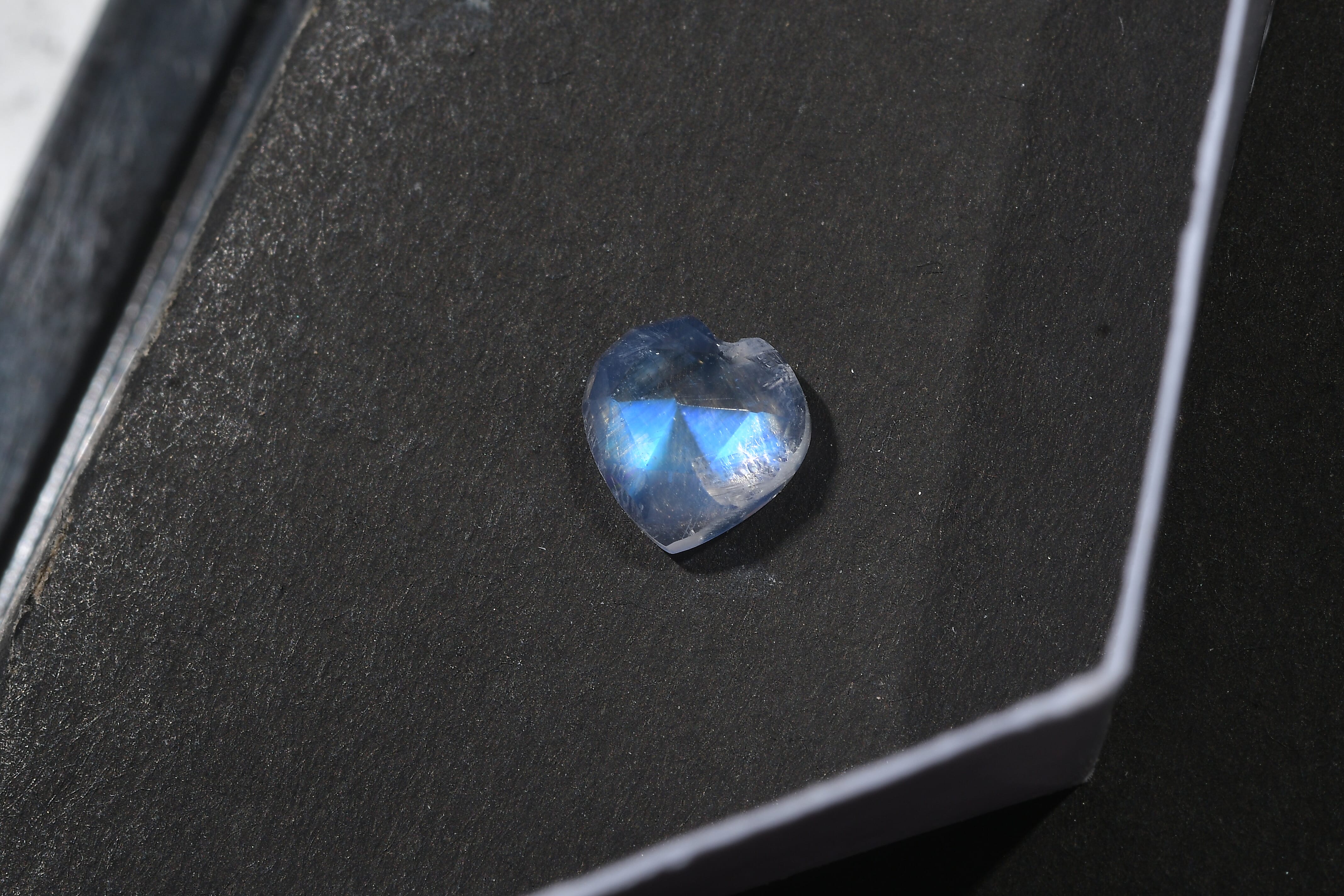 AA Rainbow Moonstone (Hrt 6 mm) 0.75 ctw Loose Gemstone