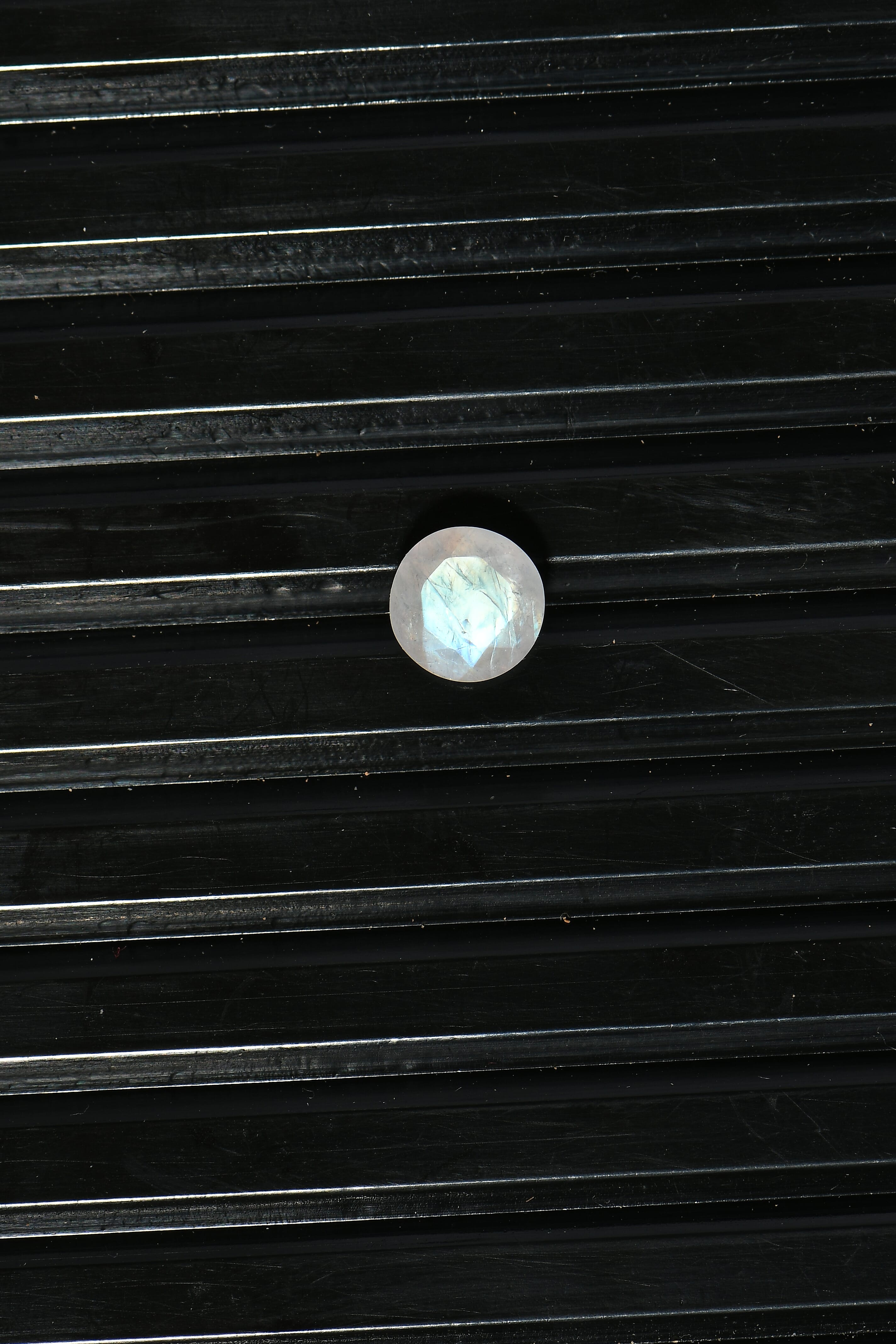 Rainbow Moonstone (Rnd 7 mm) 1.19 ctw Loose Gemstone