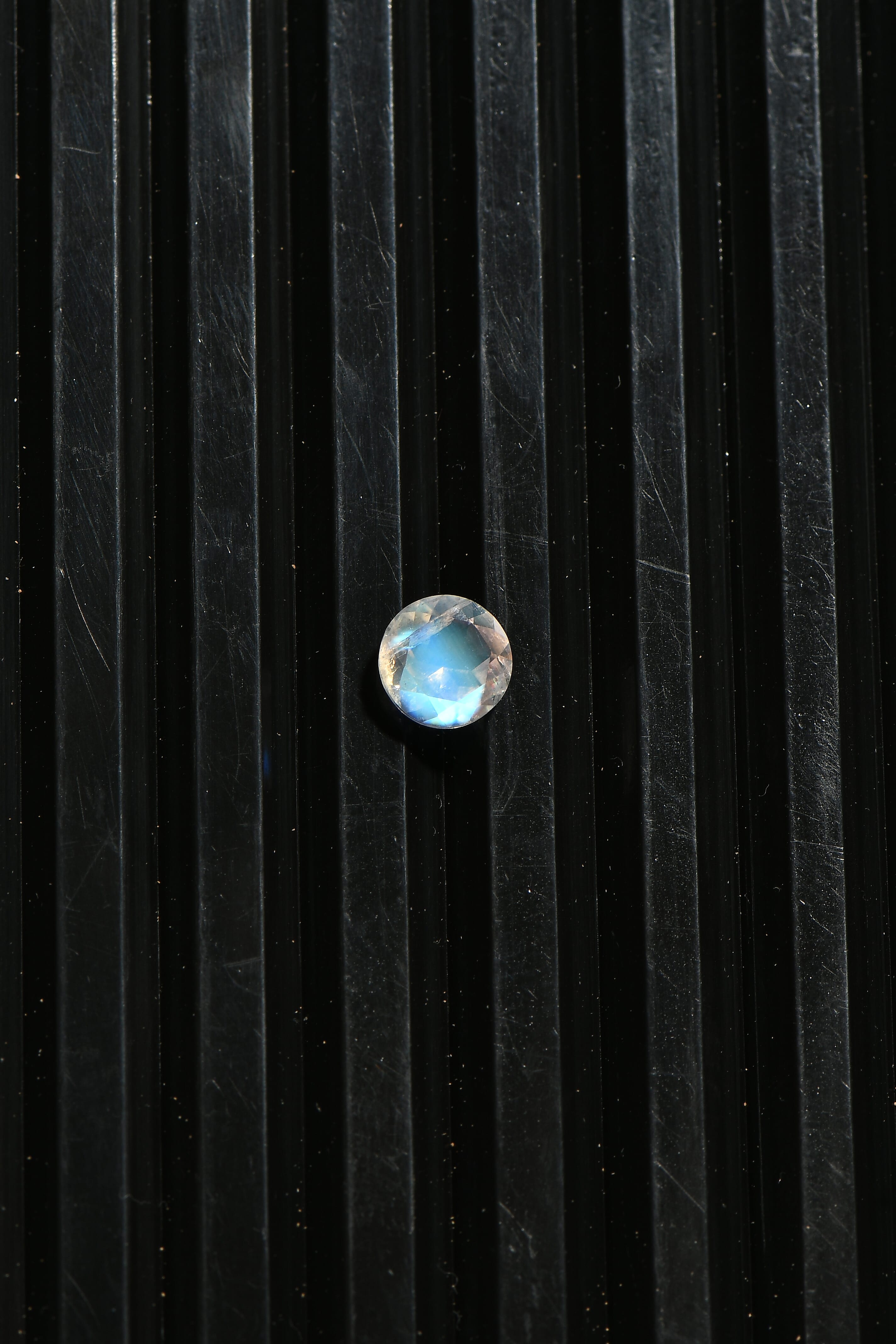 AA Rainbow Moonstone (Rnd 7 mm) 1.19 ctw Loose Gemstone
