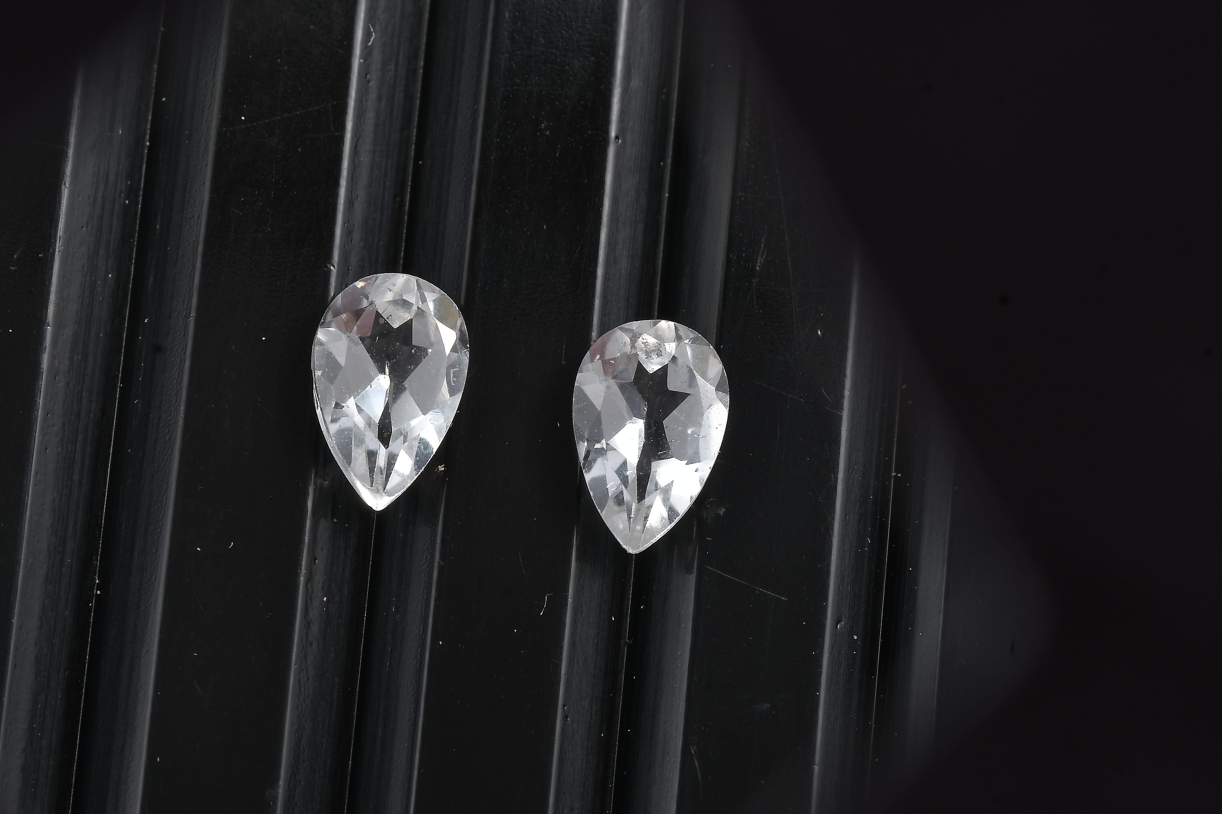 White Topaz (Pear 6x4 mm) 0.91 ctw Loose Gemstone