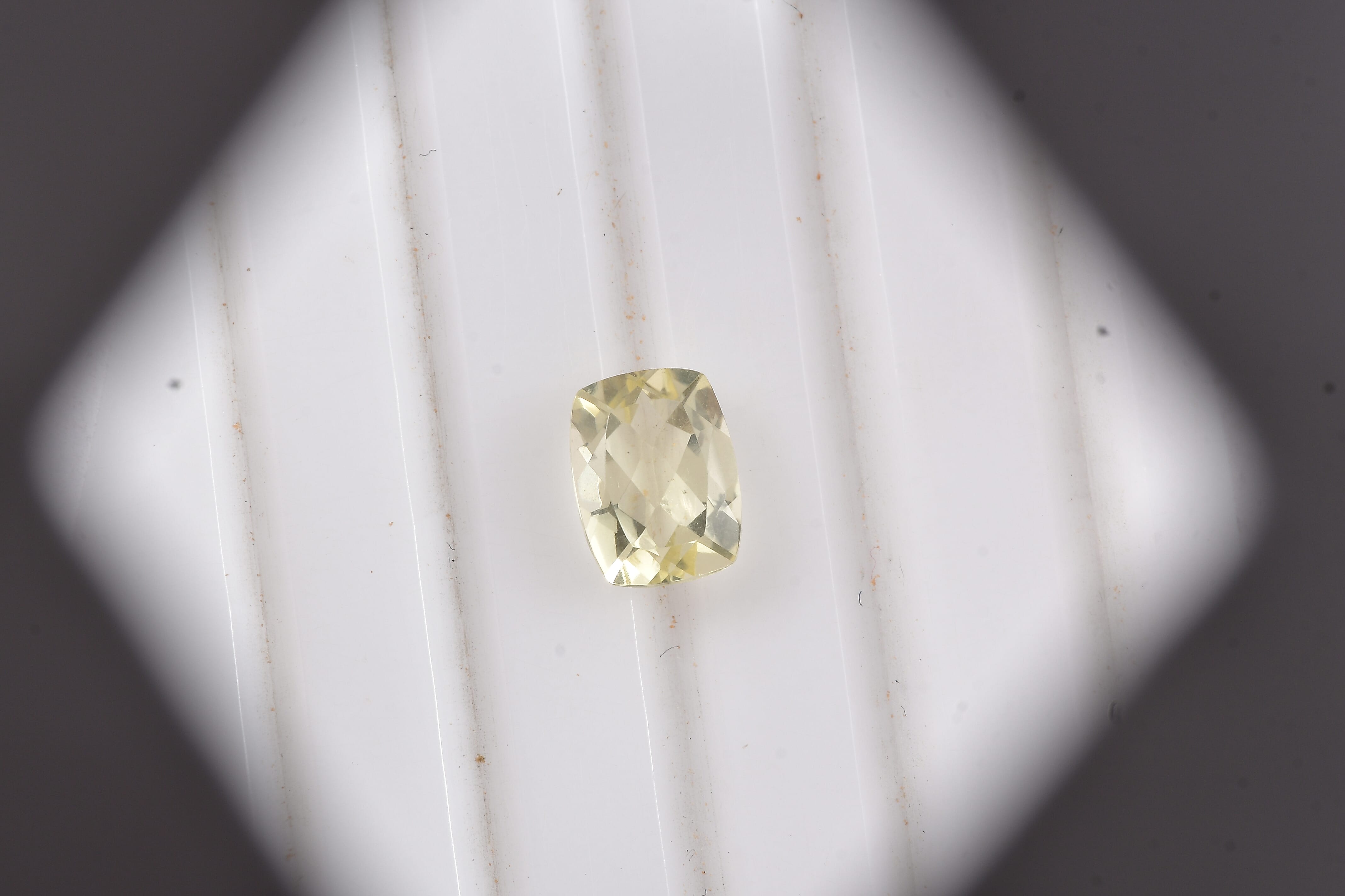 Lemon Quartz (Cush 8x6 mm) 1.06 ctw Loose Gemstone
