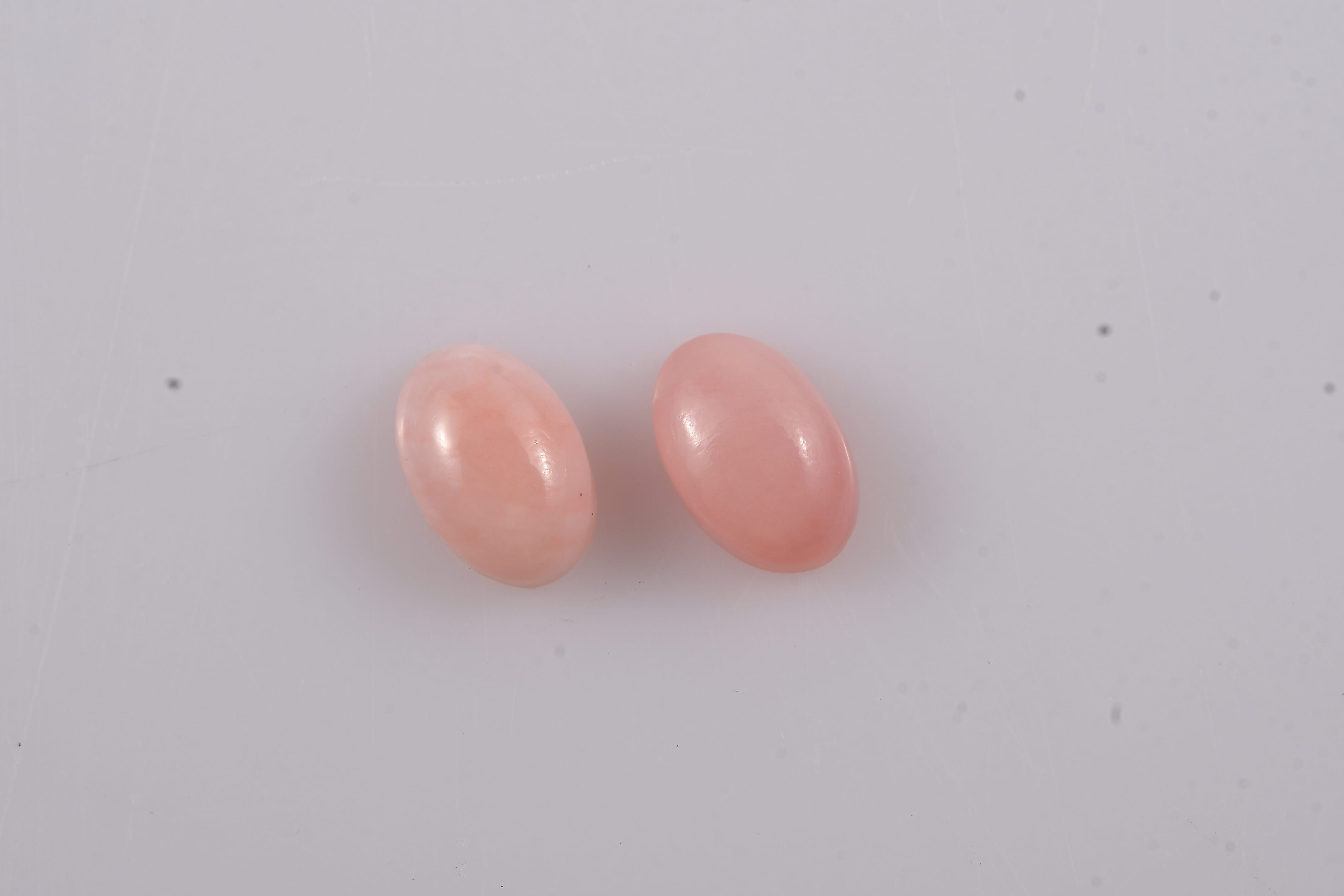 AA Peruvian Pink Opal Set of 2 (Oval 6x4 mm) 0.73 ctw Loose Gemstone