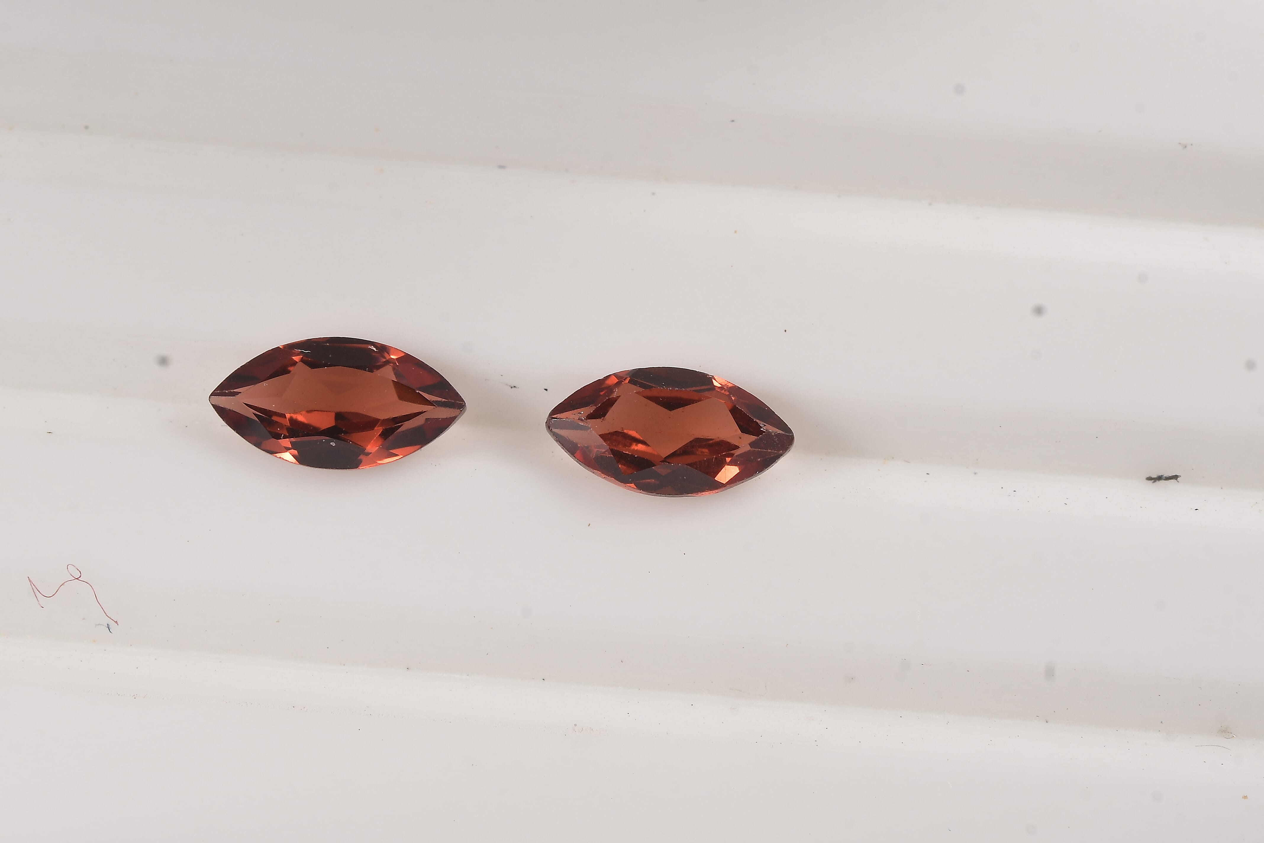 Mozambique Garnet (Mrq 6x3 mm) 0.59 ctw Loose Gemstone