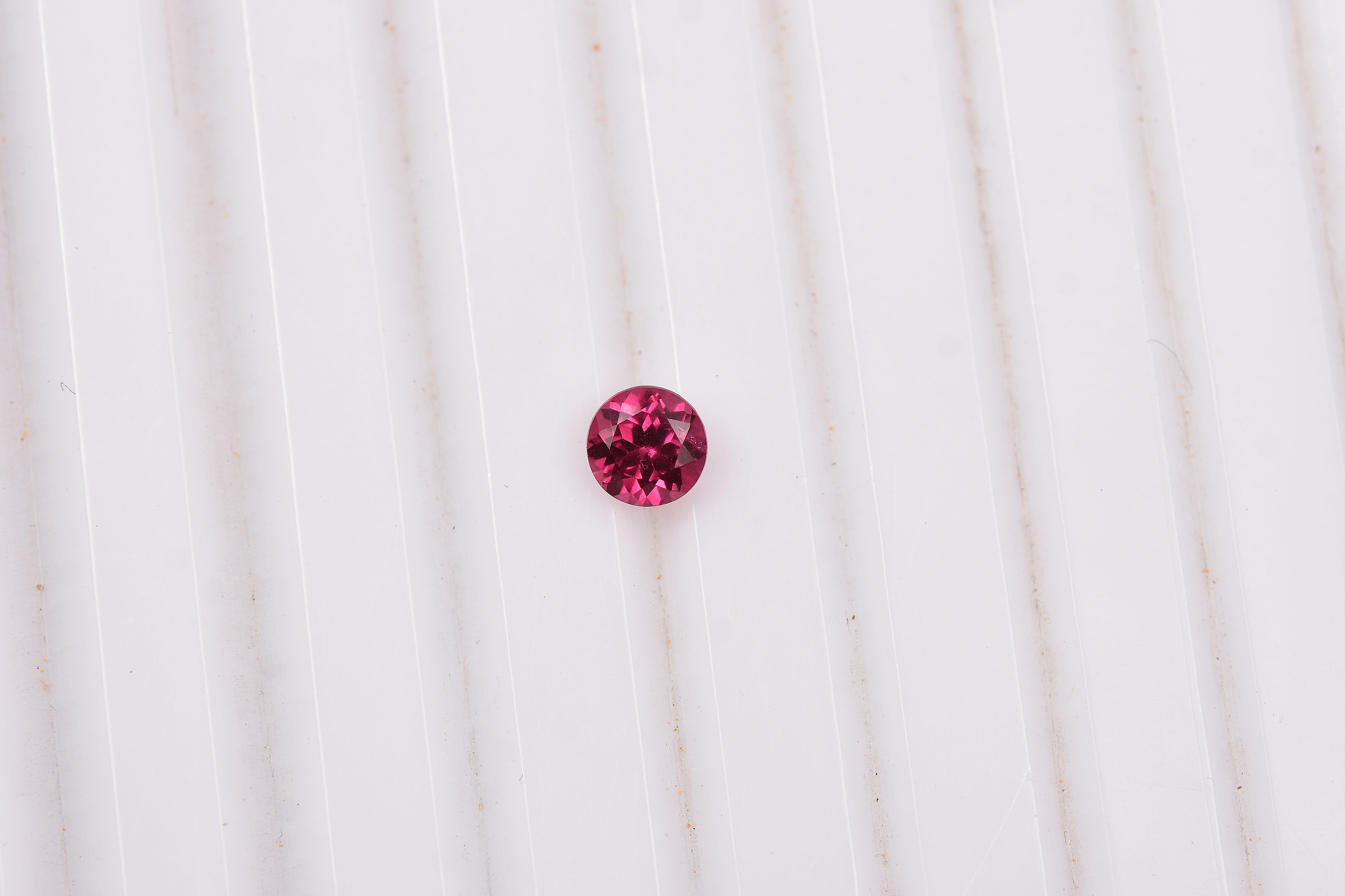 AA Tanzanian Wine Garnet (Rnd 5 mm) 0.60 ctw Loose Gemstone