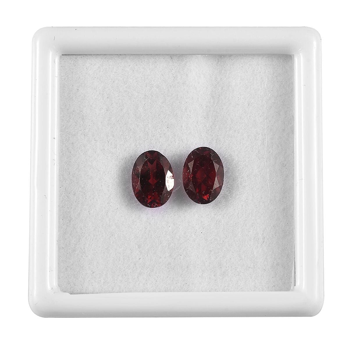 Mozambique Garnet Set of 2 (Ovl 8x6 mm) 2.43 ctw Loose Gemstone