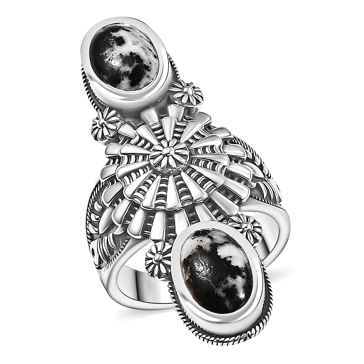 D'Joy Artisan Crafted White Buffalo 4.85 ctw Ring in Sterling Silver (Size 7.0)