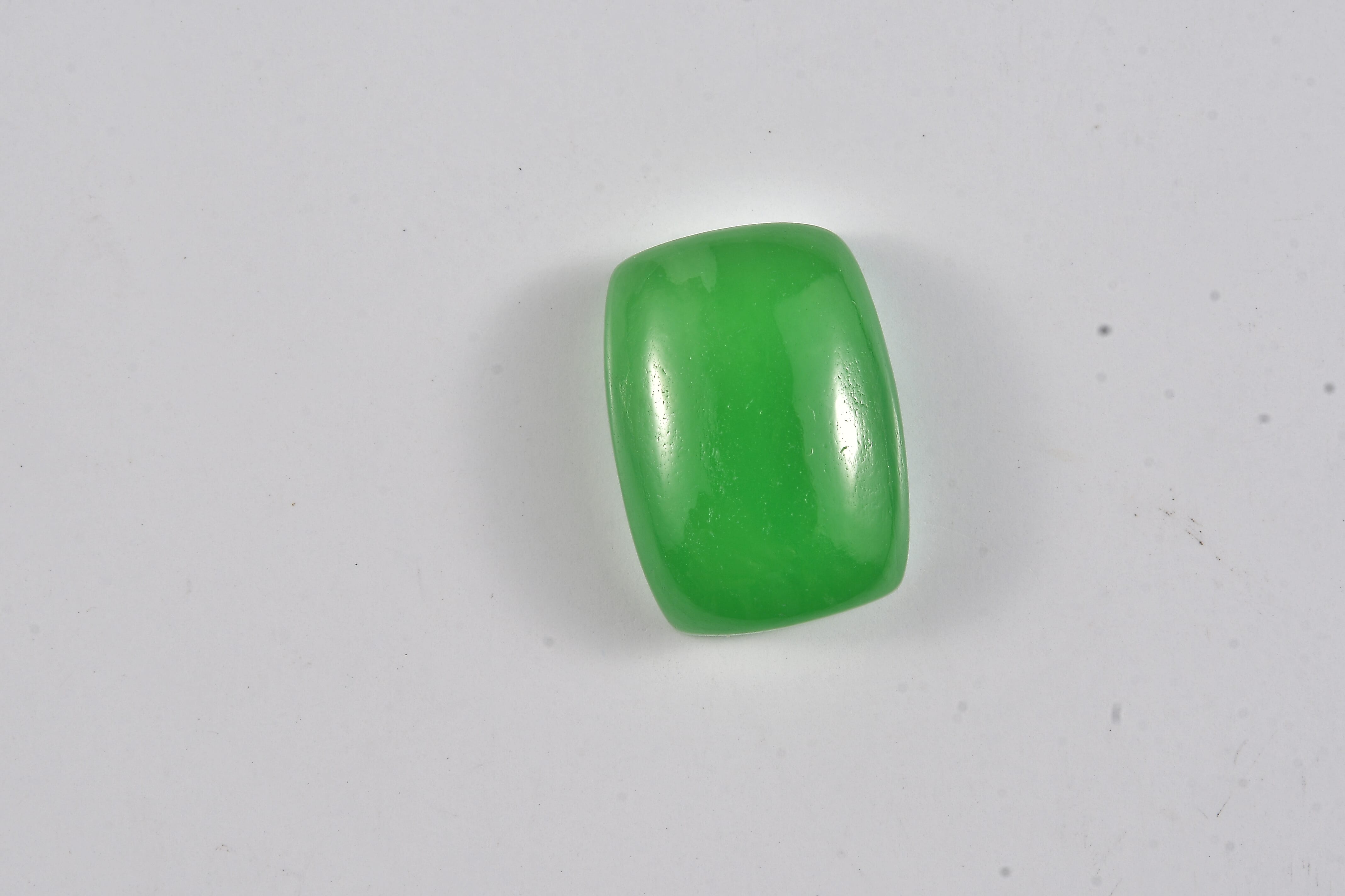 Premium Green Jade (D) (Cush 14x10 mm) 7.27 ctw
