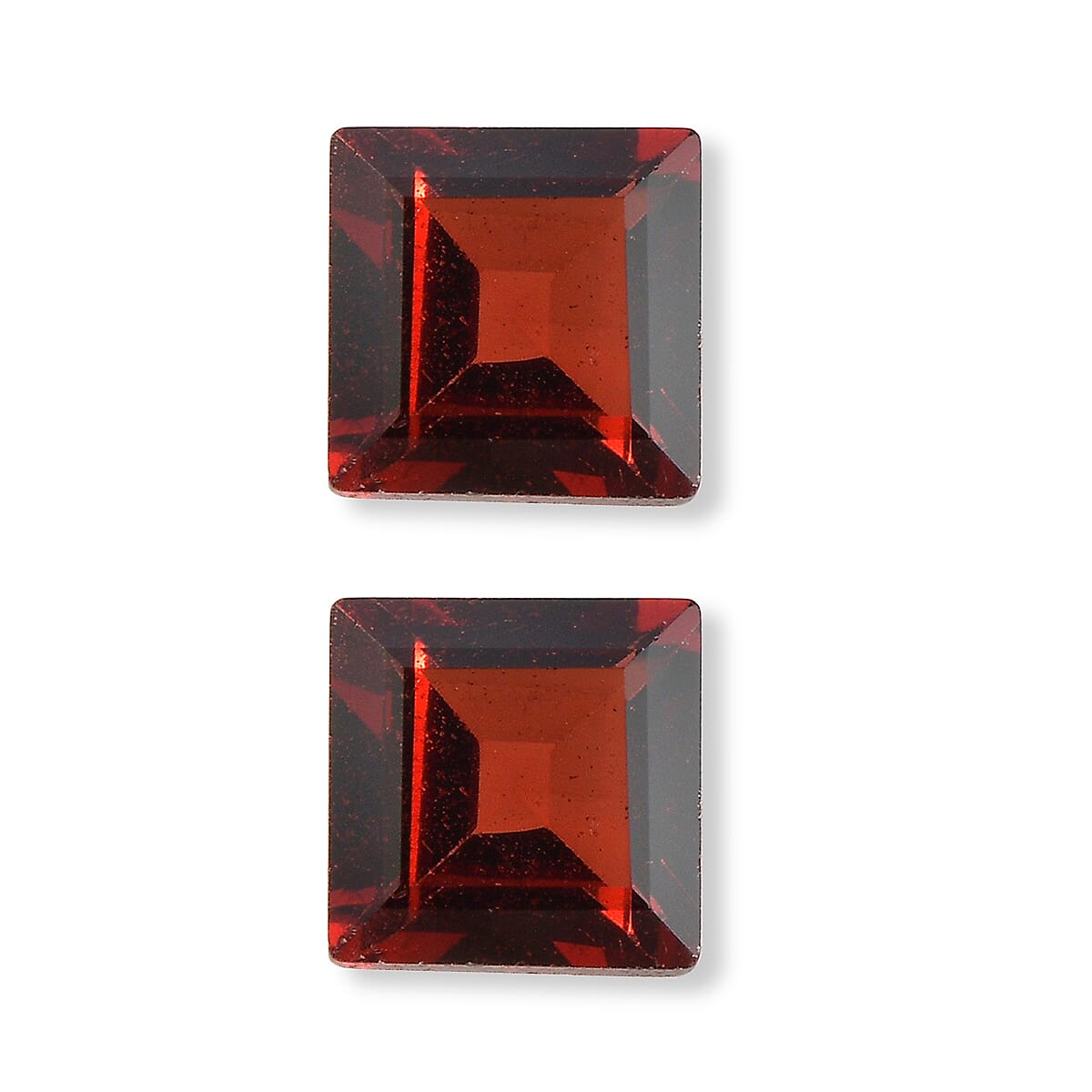Premium Mozambique Garnet Set of 2 (Sqr 5 mm) 1.59 ctw