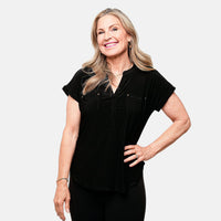 Joi De Vivre Black Knit Top With 2 Front Pockets-L