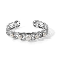 D''Joy Passport to Israel Freshwater Pearl Cuff Bracelet in Sterling Silver (7.25 In)