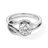 White Topaz 1.10 ctw Ring in Sterling Silver (Siz