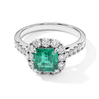 AAAA Boyaca Colombian Emerald and White Diamond SI 2.30 ctw Ring in 900 Platinum (Size 6.5) 5.90 Grams