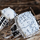 Dendritic agate set of two rings.